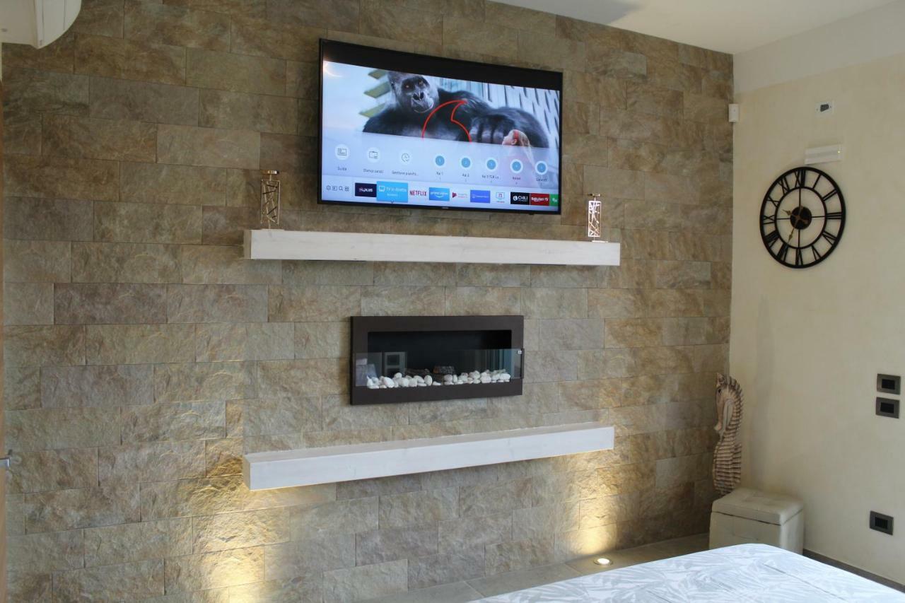 Villa Martina Luxury Rooms Desenzano del Garda Luaran gambar