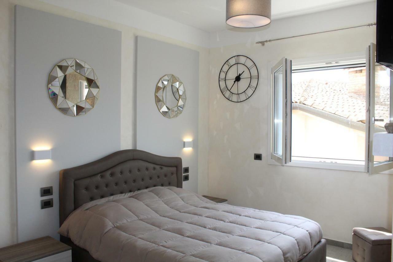 Villa Martina Luxury Rooms Desenzano del Garda Luaran gambar