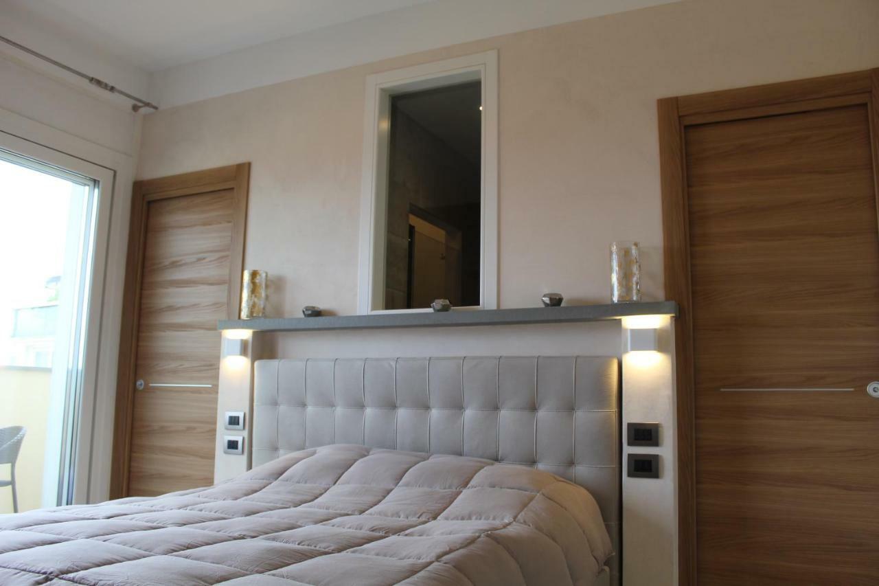 Villa Martina Luxury Rooms Desenzano del Garda Luaran gambar