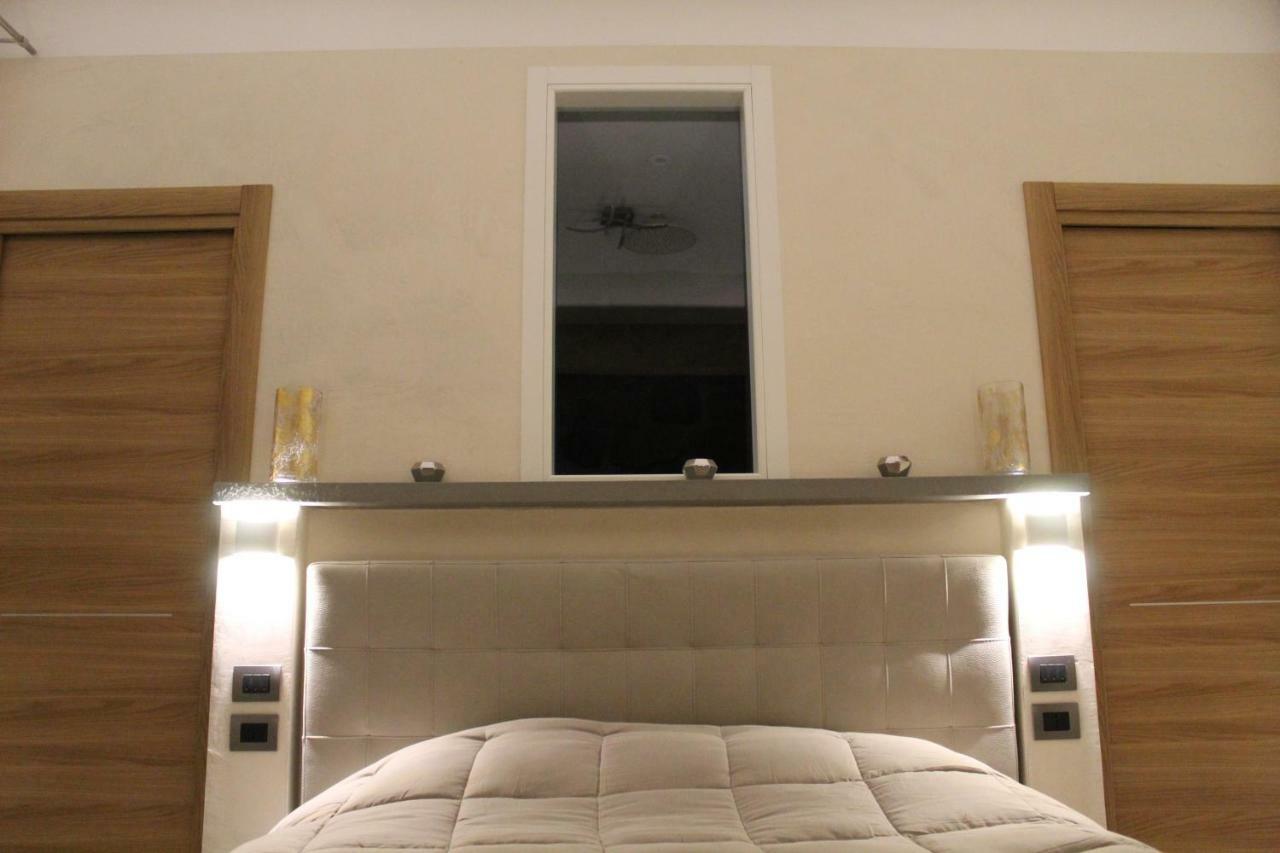 Villa Martina Luxury Rooms Desenzano del Garda Luaran gambar