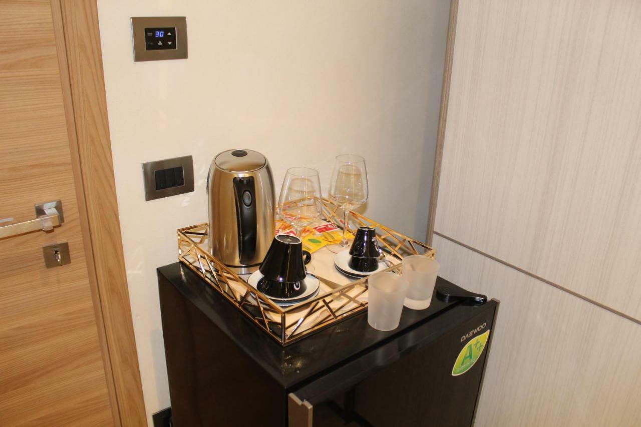 Villa Martina Luxury Rooms Desenzano del Garda Luaran gambar